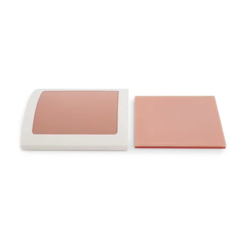 Dispositif d'entrainement aux sutures cutanées peau claire