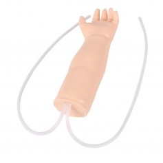Bras d'injection sur le nourrisson