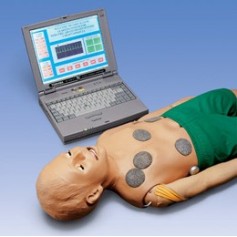 Mannequin de réanimation interactif avec ordinateur portable 